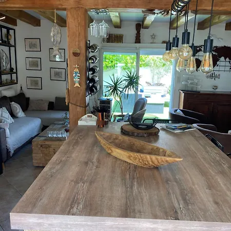 Cosy Avec Piscine Et En Bord De