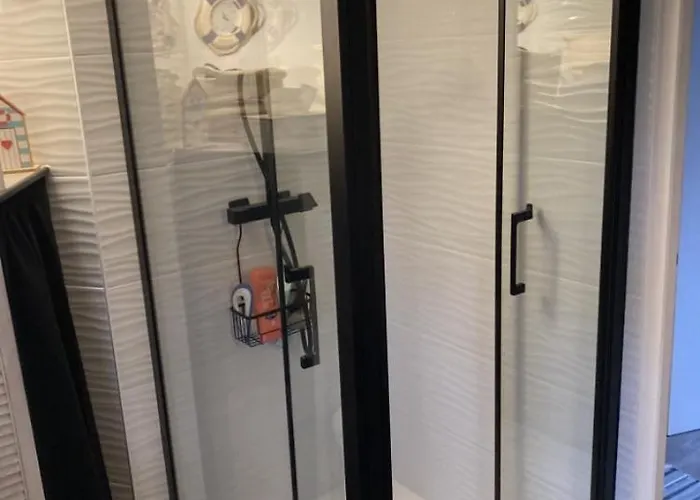 Cosy Avec Piscine Et En Bord De Villa